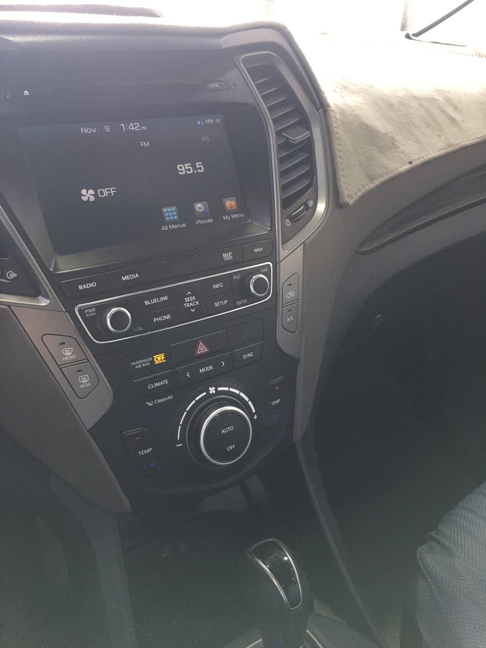 سلام عليكم سنتافي 17امريكي كلين بيه بارد بالبنيد فول مواصفات رقم بغداد سعره ١٦٠ وبيه مجال للاستفسار ***********
