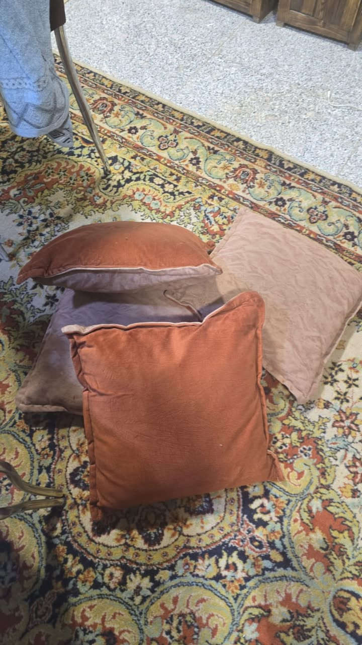 السلام عليكم
تخم 6 مقعد  سعره 250الف وبي مجال
عنوان المنصور خلف مطعم الساعه سابقا
شارع الداودي


**إذا كنت صاحب هذا الإعلان وتريد حذفه لأي سبب، رجاءا أرسل رسالة إلى الدعم الفني**