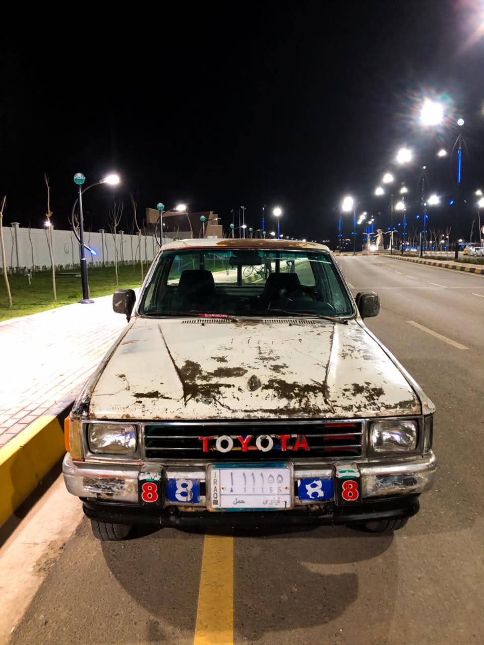 السلام عليكم  للبيعبيكم 88 كروسيده محرك كير شاصي شرط 
السنويه الى 2029 كربوان بنزين بيه  مكان السياره موصل  
جانب الايسر الهاتف ***********
