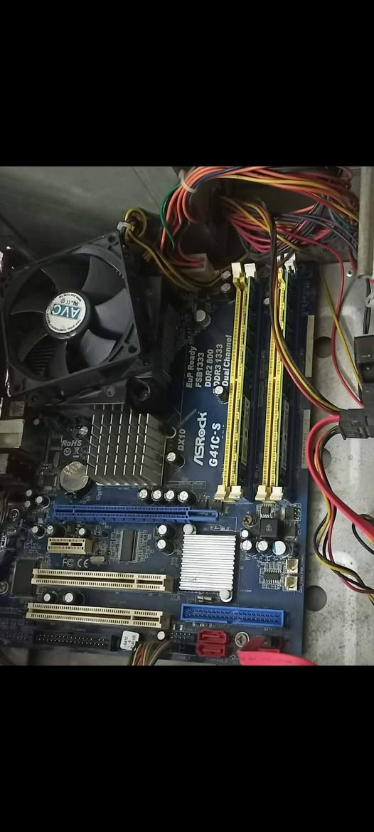 السلام عليكم اخوان تجميعه كامله مكمله للبيع شاشه و كيبورت و ماوس و كيس السعر80الف و بيها مجال


**إذا كنت صاحب هذا الإعلان وتريد حذفه لأي سبب، رجاءا أرسل رسالة إلى الدعم الفني**