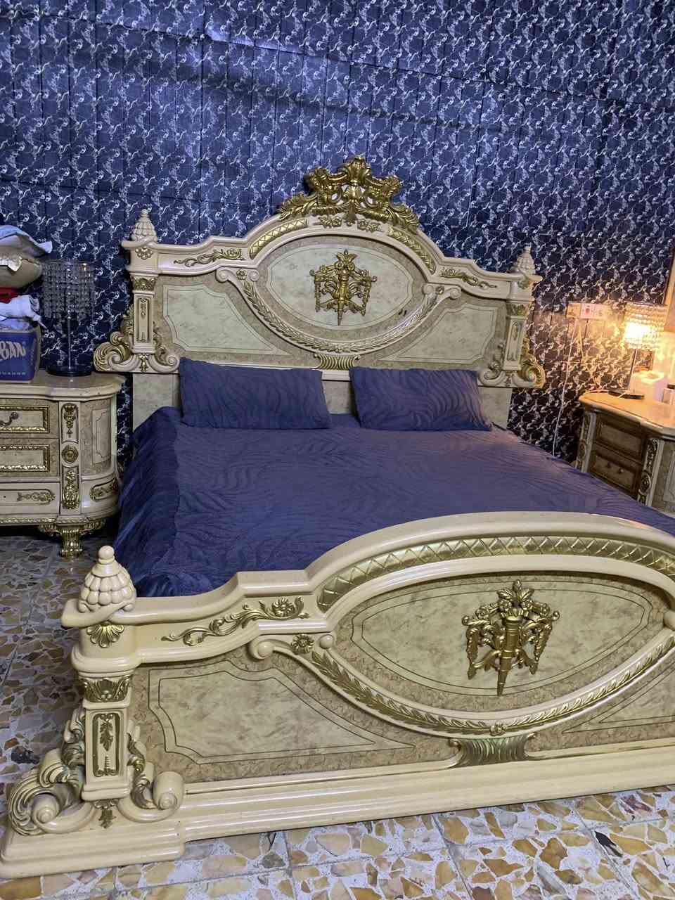 غرفه ملكيه ضخمه مديل مصري السعر ٨٠٠ مكاني بغداد الدوره *********** الشراي يراسلني وات ساب عهاذه الرقم
