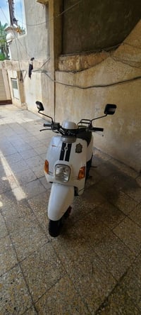 ماكس بوليس للبيع أو مراوس بثعلب فقط دراجه كفرات ختم واحد نظافة 70% مكي...