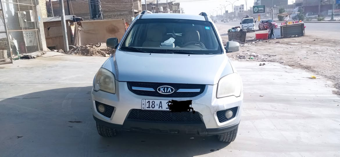 السلام عليكم
كيا سبورتج 2009 خليجيه 
رقم مميز بابل انكليزي الجديد 
 شادلها منظومة تبريد جديده كامله
 بيها بنيد مبدل فقط 
مكينه 2000 دوش 
حداديه نص عمر 
سعرها 118 وبيها مجال قليل حك الجيه 
هذا رقمي *********** بي واتساب
 السياره بسمي شرط اسوي عقد مروري والتحويل ثاني يوم 
 مكان السياره بابل الحله المركز
