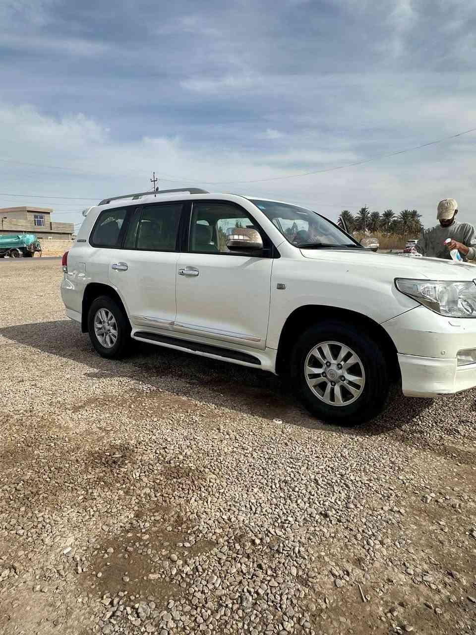 السلام عليكم تويوتا لاندكروزر GXR ستينيه فول مواصفات للأخير بصمه فتحه كشن كهرباء باقي مواصفات الستينيه معروفه جاهزه من كلشي سونارهه مرفق ويه الصور رقم بغداد السعر 285 ورقه وبيهه مجال *********** بي واتس اب
