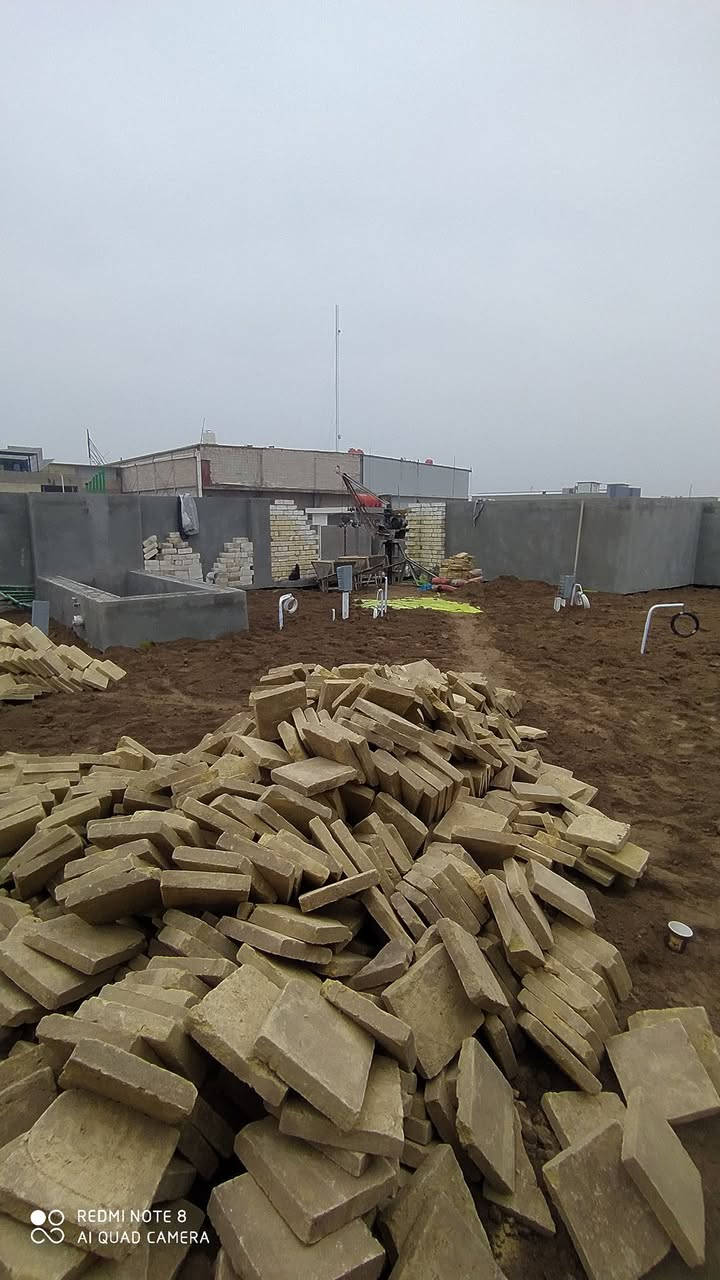 فيديو يوضح سرعة ودقة الونج مالتنا في رفع المواد للأدوار العليا بدون تعب وبأقل وقت ممكن.

✅ سرعة بالإنجاز: نخلصك بيوم واحد.

✅ أمان تام: نحافظ على المواد من التكسر.

✅ أسعار تنافسية: توفر تعب العمال ومصاريفهم.

📍 متواجدين لخدمتكم في [ بابل_ كربلاء_  نجف_بغداد]

📞 للحجز والاستفسار: [***********_ ***********]

الشغل النظيف يحتاج معدات صح! 🏗️✨

رايد ترفع "فرشي" أو "تراب" ومحتار بالتعب والوقت؟

الونج مالتنا حاضر وبخدمتكم لرفع كافة مواد البناء والتطبيك بدقة عالية.

شوف الفيديو واحكم بنفسك على نظافة الشغل! 👇

📱 للتواصل: [***********]

💬 أو راسلنا على خاص الصفحة.
