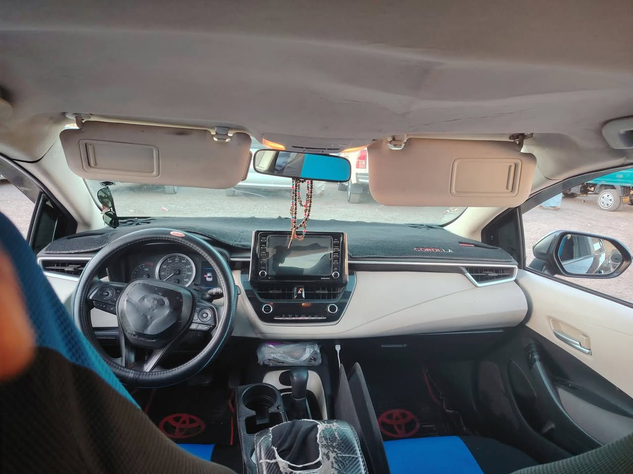 السلام عليكم
كورلا امريكي 2021 LE
رقم نينوى  ألماني
 معوقين باقيلها سنتين اتصير حره 
70 ميل ماشية 
شاشة
كاميرا
ويل عادي
لايت زينون
تحكمات ستيرن
بريك بصمة
بيها كصت شاصي جيهت اليمين صبغ بوند و صفحة اليمين  والسقف
السيارة  حادثها بل عراق 
السعر105 ومجال بسيط
***********
