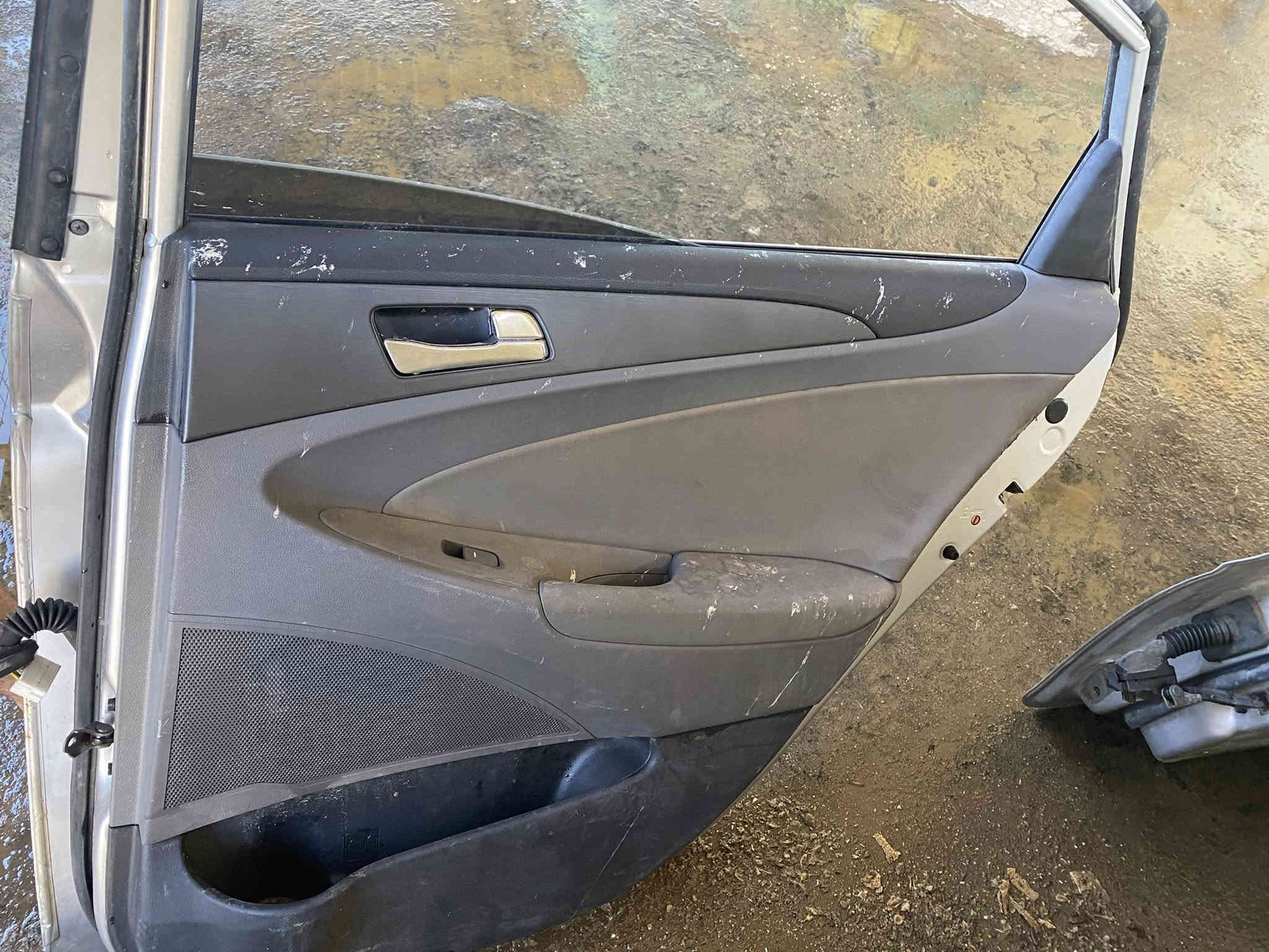 ® للبيع - قطع غيار سوناتا 2013 حالة ممتازة
للبيع قطع أصلية لهيونداي سوناتا 2013
مستخدمة استخدام خفيف وفي حالة ممتازة جداً.
المواصفات:
قطع أصلية ونظيفة
خالية من أي كسور أو لحام
جاهزة للتركيب مباشرة
القطع المتوفّرة:
(ابواب مع جميع الملحقات - جاملغ أيسر وأيمن _اضواء اماميه_ دشبول مع جميع الملحقات _استيرن مع جميع الملحقات _وأيضاً الكثير من القطع......الخ)
سبب البيع:
استبدال السيارة
السعر: بلخاص او اتصل عليه
قابل للتفاوض بالمعقول
المعاينة:
متاحة للمشترين الجادين
العنوان: البصره/أبي الخصيب
للتواصل واتساب / اتصال:
(***********)
