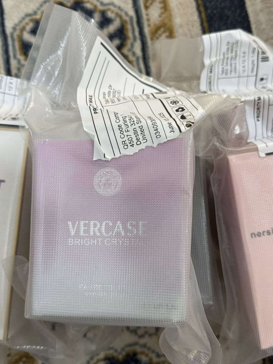 عطور تيسترات باله إمارتي اطلي  مكبوسات كبس امزون الإمارات اصلي العطر على ٢٥ وتوصيل اكو ٥للبصره رقمي ***********
