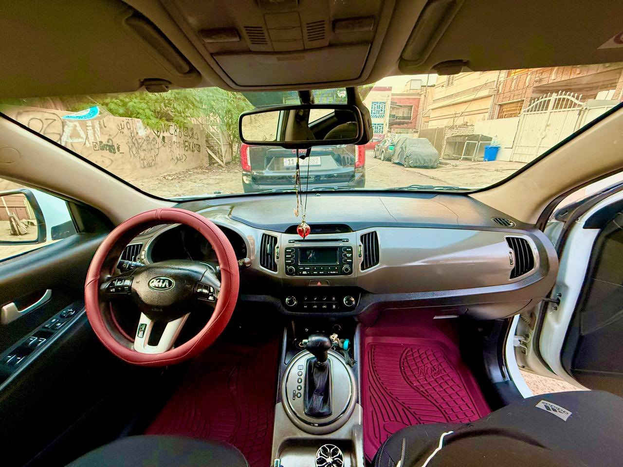 🚘للبيع | كيا سبورتاج 2015 خليجي 🚘
🔹 الموديل: 2015

🔹 المنشأ: خليجي

🔹 رقم السيارة: بغداد

🔹 المحرك: 1600 سي سي

🔹 ماشية: 96,000 كم

🔹السعر/16,500$

المواصفات:

✔️ كاميرا خلفية

✔️ حساسات خلفية

✔️ بلوتوث

✔️ فتحات USB

✔️ فتحة AUX

✔️ تحكم سرعة (كروز كنترول)

✔️ جام أمامي أوتو

✔️ كشنات مخمل

✔️ كير أوتوماتيك 

✔️ بدون فتحة سقف

✔️ مكيف شغال تمام

—————————

✅ المحرك مكفول

✅ الكير مكفول

❌ لم يتم فتح المحرك أو الكير

🔸 بيها ضربة خفيفة بالدعامية الأمامية عكس جهة السايق

🔸 بيها شخوط قليله بالدعامية الامامية 

🔸 باقي السيارة مكفولة ونظيفة مثل ما موضح بالصور

💰 السعر قابل للتفاوض 

📞 للاتصال :

***********

موجود على فيس بوك
