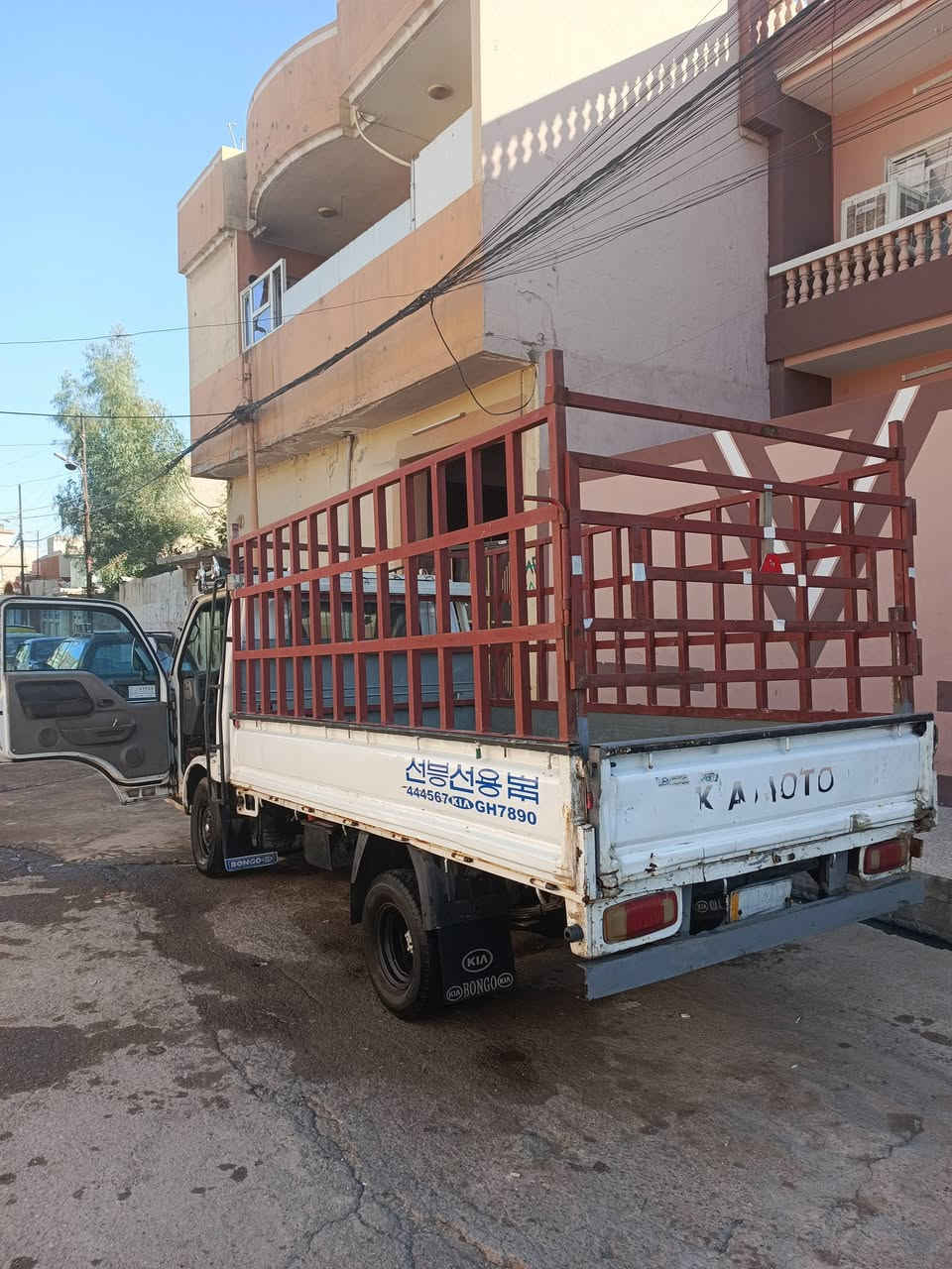 كيا حمل موديل 2000  محرك 3000 رقم نجف سنويا 27 طخم تاير جديد باتري جديد السعر 65 وبيها مجال
الاستفسار أكثر الإتصال على الرقم ***********
