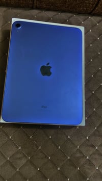 ايباد ١٠ ٦٤ • بطارية ٨٨ • ملحقات كاملة