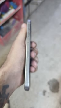 ايفون 15 برو ماكس نضيف كلش بس ضهره مضروب بس مايثر ‏‪07747914163‬‏حافضه...