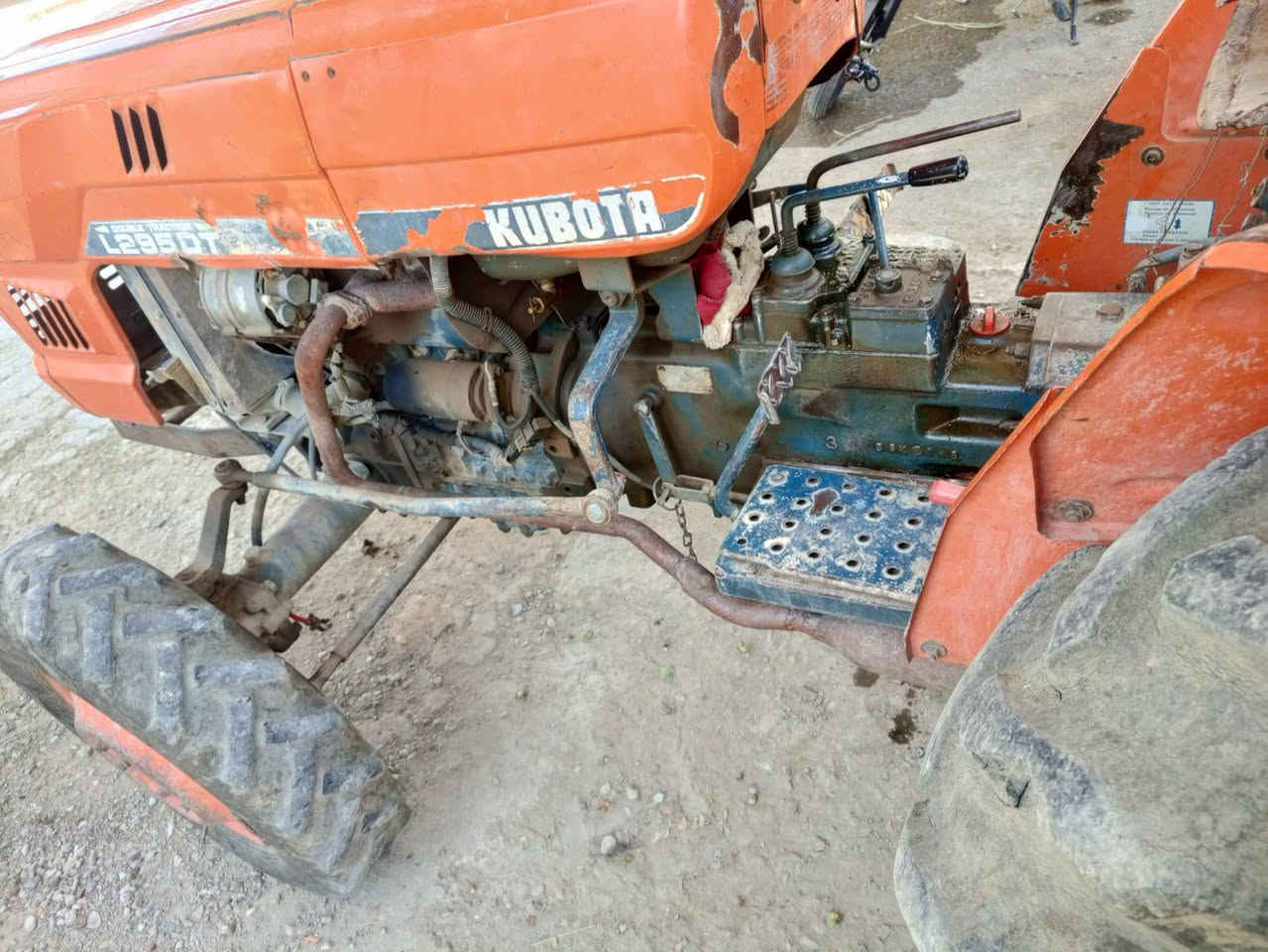 للبيع كابوته موديل ٨٥ بلادي ورا رفاسه رقم بغداد استفسار على هذا الرقم ***********
