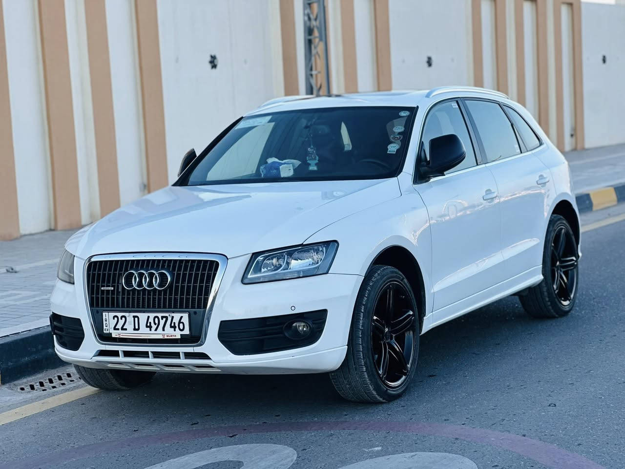 السلام عليكم.  للبيع.  اودي Q5
موديل. 2011.  

رقم اربيل.  الدولي تحويل مباشر
بيه صبغ. قطعتين جاملغات الاماميه بدون دواخل   
محرك. V6. 
كير. محرك.  صدر.  تبريد. تدفئه.   كله جديد.   سياره فول مواصفات 
بصمه. بصمات ابواب لمس. مري شفط
بانوراما. كشنات تدفئه تبريد. خزن  كشنات كهرباء جلد شفتات. بل ستيرن.   تحكم ستيرن. بردات خليفه بلاديه   تبريد قطعتين سياره هواي مواصفات بيه

السعر:130  وبيه مجال

المكان: كركوك 
رقم الهاتف:***********
