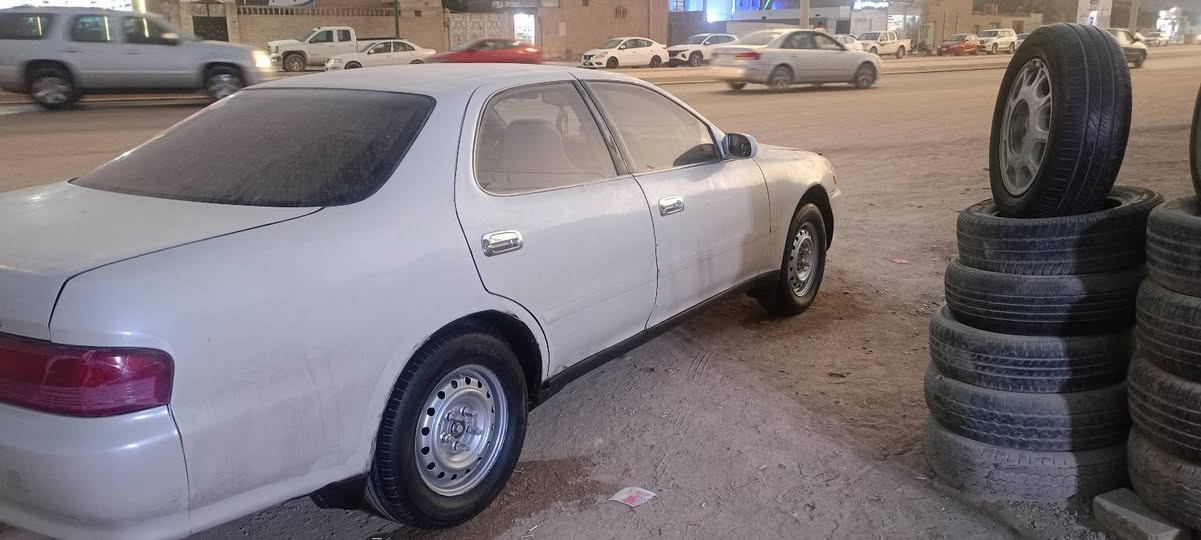 السلام عليكم سياره كرسته لبيع موديل 1995بسمي سنويه 26تنتيه بشهر 9  مكفول كص ونقل جثه بيه ضربه بالمدكر الخلفي مصبوغه بس مداكر خلفيه اثر الضربه والباقي كفاله 
تخم تاير تبريد ثلج ويه السويج  شرط مكينه ونجي وكير كفاله والباقي شوف العين دواخل كارتون كهربايات كله شغاله حداده 80 بالميه كامره خلفي شاشه  سعر___60 ___وبيه مجال حك الجيه 
مو شراي اعبر المنشور  
البصره الزبير محلت الشمال
***********
