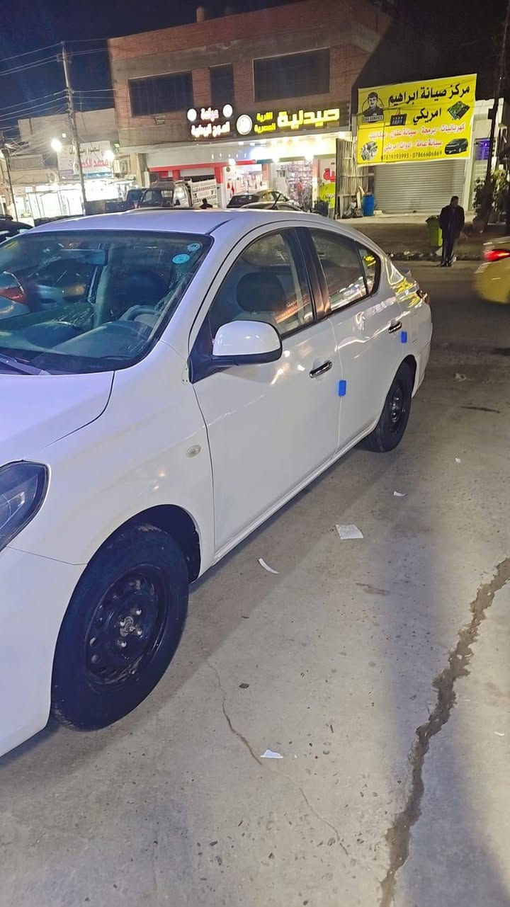 السلام عليكم نيسان صني 2018 جاملغ بي رش اثر شخط وجاملغ مبدل طخه خفيفه بدون دواخل تخم تاير باتري جدد رقم اربيل الجديد العنوان بغداد الكرخ *********** مكلف بل نشر غير متواجد علنت  السعر 97 وبيها مجال بسيط
