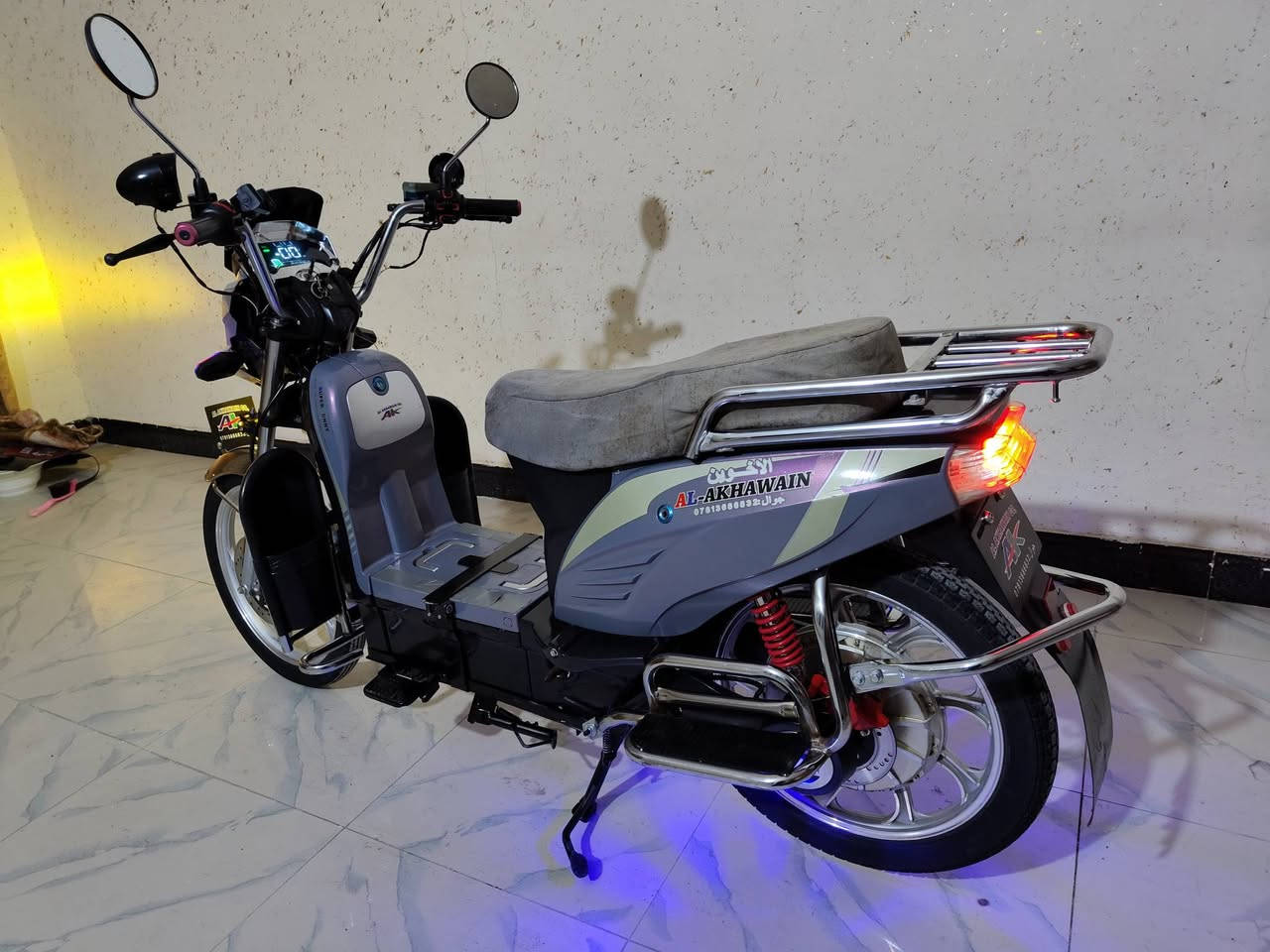 مكلف بالنشر للبيع دراجه شحن نضافه فول موديل 24 بصمه تشغيل عن بعد جهاز إنذار مانع للسرقه البطاريات فول عالفحص السعر 500
***********
***********
