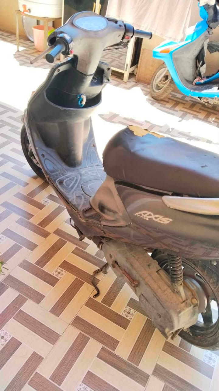 سلام عليكم شباب دراجا البيع اكززمفتوحا مبدلا ولفات ومصاطر.وزنجيل…للستفسار خاص
..اوعاا هاذا رقمي(***********
