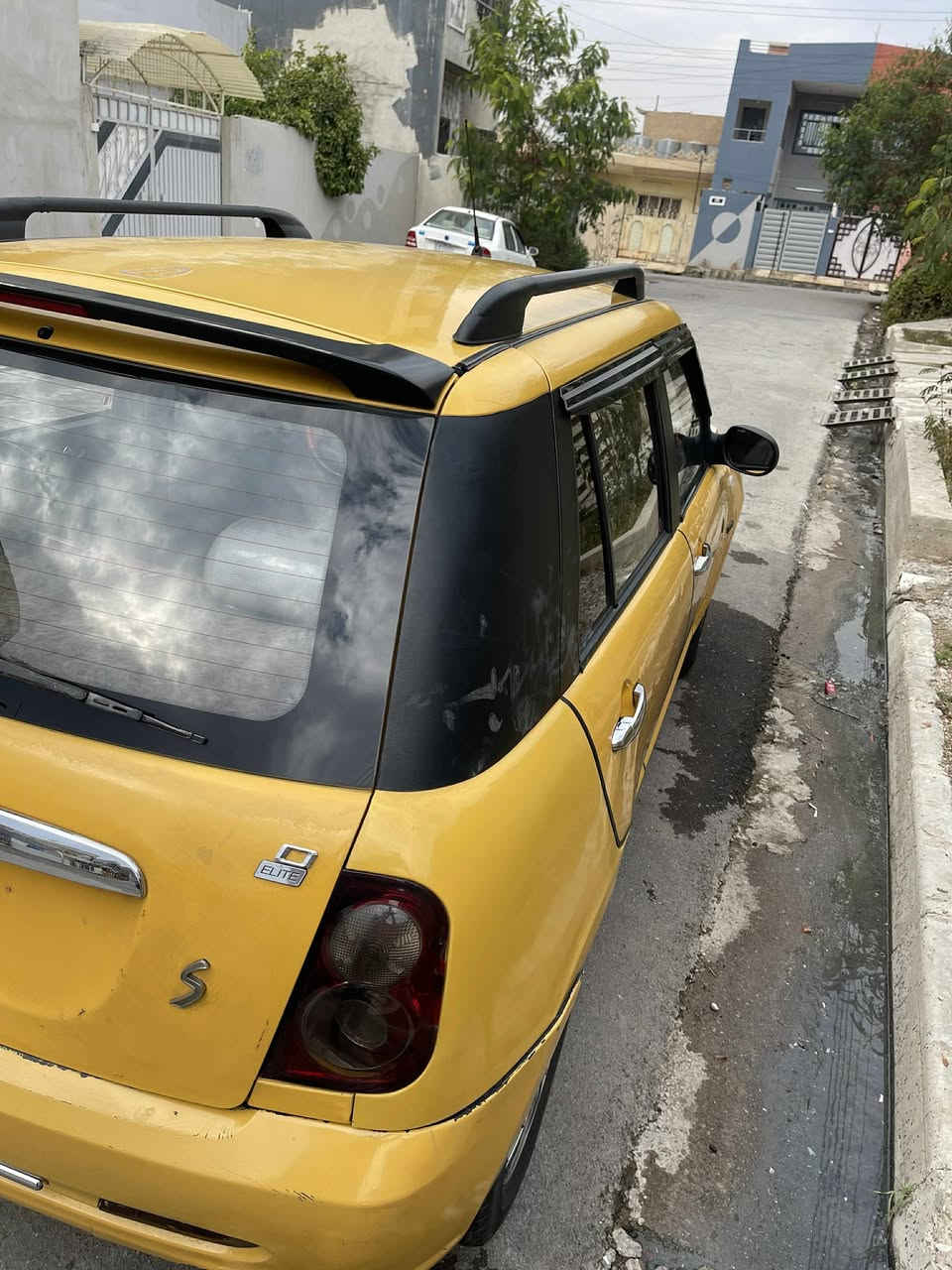 عرضيها هل مره 28 بيها مجال هيه عليها سنه او غرمات 100 الف عليها بيها مجال بصيط ‭0787 860 6000‬
