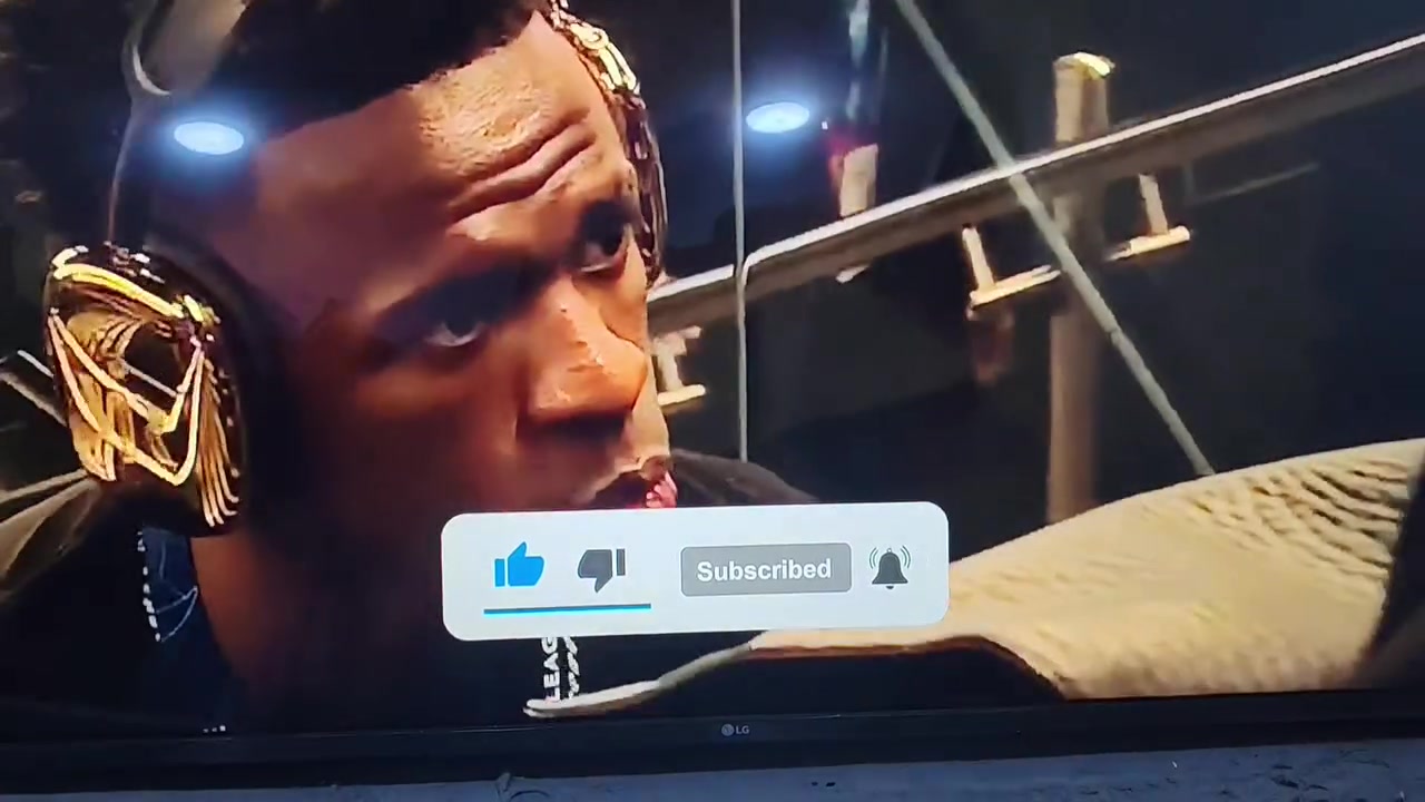 سلام عليكم شاشه حجم 65
نوع LG اصلي
نضامه ويبوس نضام الجي اصلي
ستلايت داخلي منه وبيه 
ريمونتات ناطق ماوس
من شركه خوشناو
الشاشه 4K حقيقي
بدقه 2160 دقه عليه
معه برنامج تود
الشاشه عنيه عن التعريف
جديده لوك بلجيس
معه كرت ضمان
سعره 725 الف
مكاني بغداد مدينه الصدر
*********** هاتف واتساب
