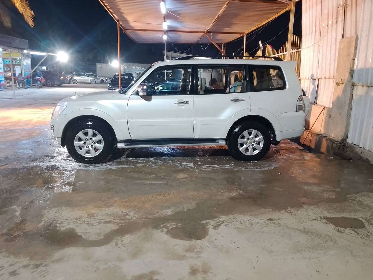حبتور 
باجيرو2010 بغداد خليجية  وكاله حبتور ماشيه 195سياره على وضع الشركه السعر 115
 مداور ثاني يوم 
مواصفات فول 1/1 
🔴فتحة 
🥁🥁دمام
🔴لايت زنون
🔴حساسات خلفية
🔴اشاير بلمري 
🔴كشنات جلد 
🔴تحكم ستيرن 
🔴مري شفط 
🔴مكينة3500المرغوب
🔴كروز سرعة
🔴تبريد ثلاث قطع 
🔴7 راكب
🔴ثلاجة 
كشنات جلد
نضام دفلوك
12سماعه 

AWX🔴

4*4🔴

السعر..115بيع مستعجل مجال قليل السياره احله من الصور
 (( مكان السياره كربلاء ))
***********
