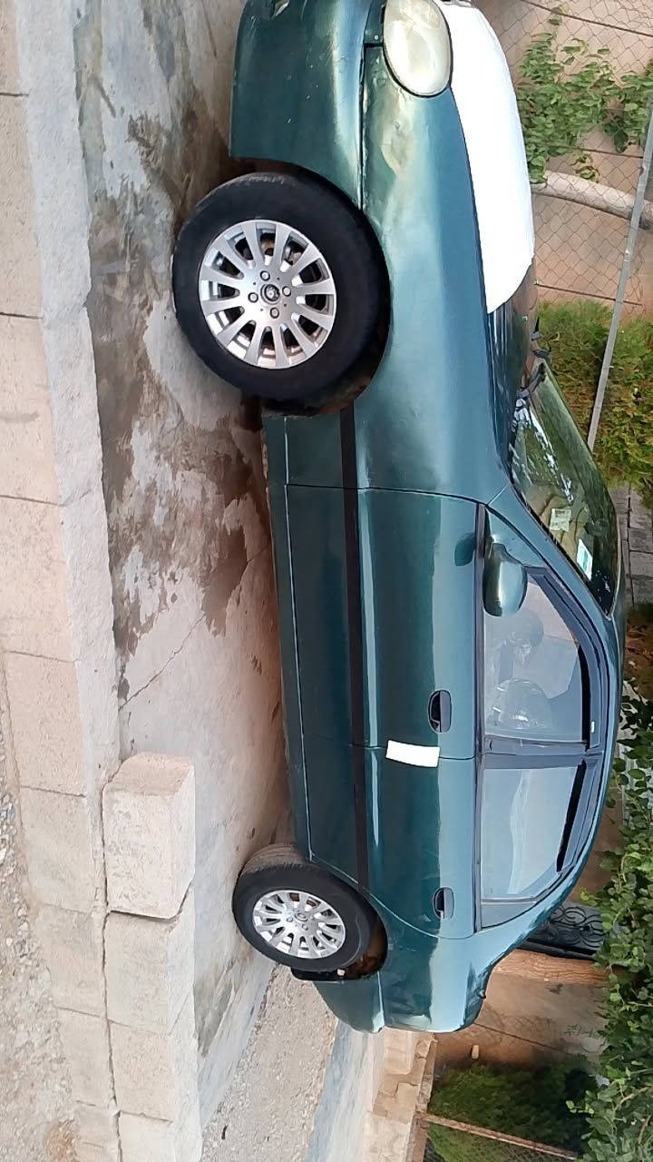 دایو لانوس مودیل 1996سە نە ویە کە ی ون بوو ە باکانە ی لە کە لدایە بە شە رتی اوە لیات کیرو مە کینە بە شە رت سیارە یە کی رێکو پێک و بی عە یبە سعری 20کلا معامە ***********
