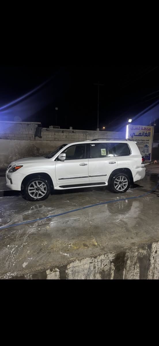 سلام عليكم لكزس
موديل 2013 
ماشيه 105 الف حقيقي 
كفاله بدون بارد ولا صبغ ولا تبديل 
رقم بغداد مميز 
 السعر 430 ورقه 
ماكو هيج سياره ب هيج نضافه و ممشى و كلشي بيها جديد 
***********
