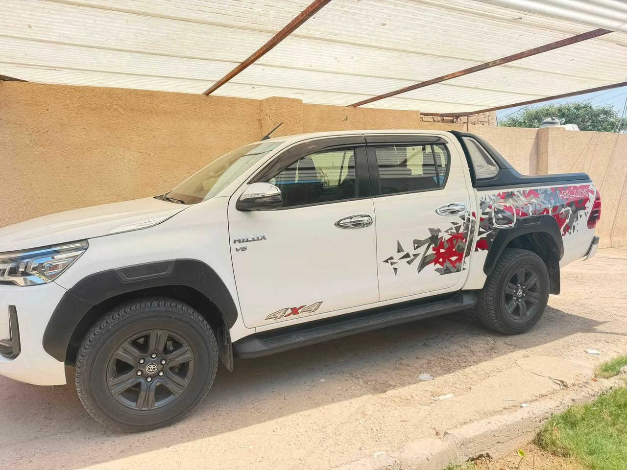 سلام عليكم سيارة بيكم مكينة ستة فول سيارة اخت الزيرو كشنات حار بارد حساس امامي خلفي ماشي ٦٤ الف تخم تاير ياباني دلوب رقم بغداد بسمي بكاني بغداد مكفولة من كلشي موديل22 السعر330 ***********
