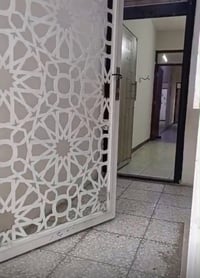 للايجار مشتمل طابق ارضي/اليرموك مساحة٨٧ غرفتين نوم-صالة-مطبخ واسع معزو...
