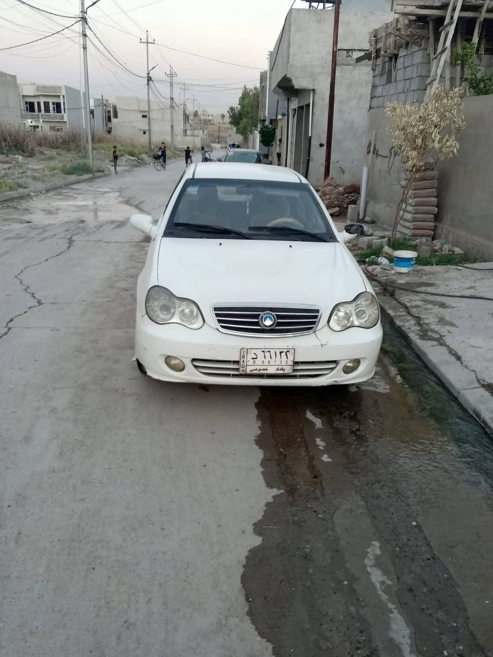 سي كي رقم بغداد موديل 2012
محرك بي صوت بطل
صبغ قطعتين باب السايق واليمو تطويز
بور مايشتغل
تبريد وتدفئه شغال السعر
35 
الرقم***********

