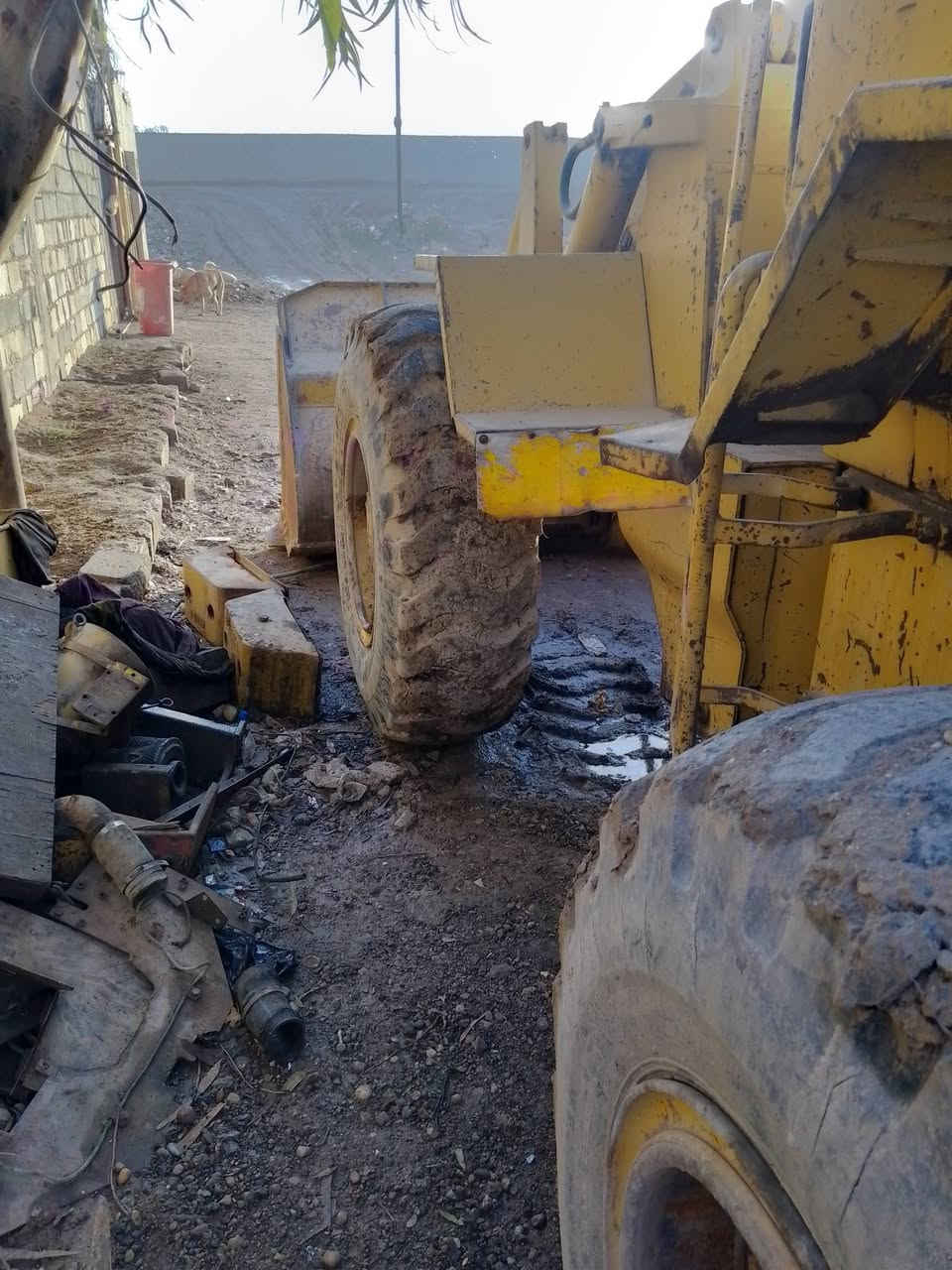 شفل كتربلر 930 كتاب مزايده ومكفوله موديل 79 صبغ كير اكسلات شركه تايرات جديد رايده 95 ورقه للاتصال *********** بغداد
