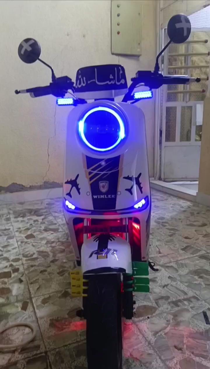 سلام عليكم
دراجة شحن نوعية R11 من شركة وينلي

موديل 2026

ملف الدراجة 2000 واط حقيقي 

تجي 5 بطاريات دبل 32 امبير حقيقي 

تايرهة يجي 12 90/90 تاير جبير 

سرعتهة 110 بالشاشة حقيقي 80 /75

دبلات غاز 

بريك امامي وخلفي هايدروليك 

اشاير رباعي + دبل اشارة 

الاشارات الاماميات لكزز

لايت زنون ابو 3 عدسات يصير قوي وبي سبع اللون كل شوي لون شكل 

بيهة نظام الرجوع الى الخلف (البك)

بيهة نظام 4 سرع 

هورن مميز 

وبيهة نظام تثبيت السرعة 

دراجة حجمهة جبير ومميزة عن باقي الدراجات وما متعوبة ونضيفة حيل الله شاهد 

السعر 585 وبيهة مجال للطيبين 

مكاني بغداد الرشاد قرب فلكة حي النصر


**إذا كنت صاحب هذا الإعلان وتريد حذفه لأي سبب، رجاءا أرسل رسالة إلى الدعم الفني**