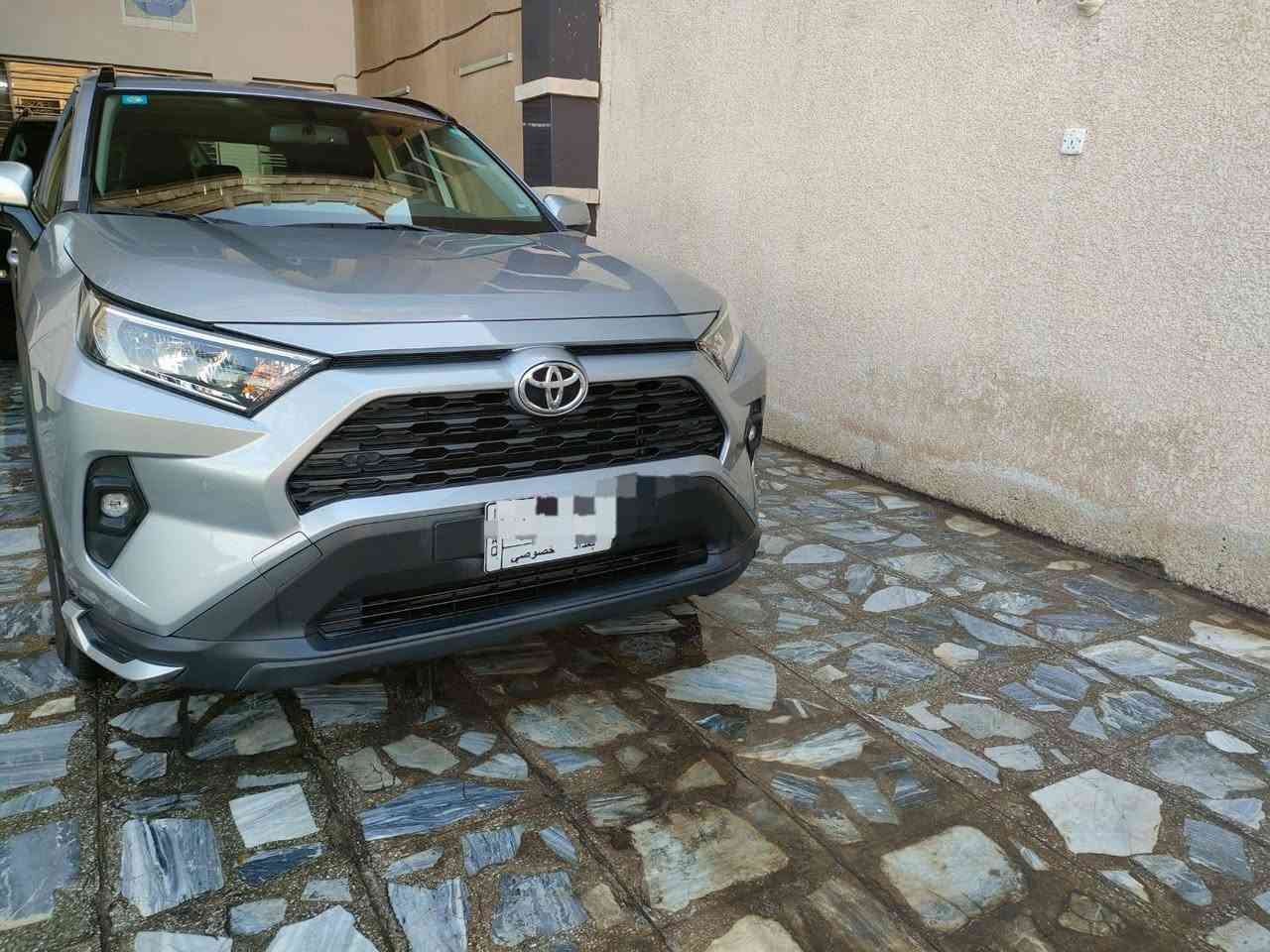 السلام عليكم راف فور 2023 ساز
ماشيه 45الف رقمه بغداد سعره 268 ورقه
بيه رصعه بالباب الي خلف السائق
للاستفسار ***********
