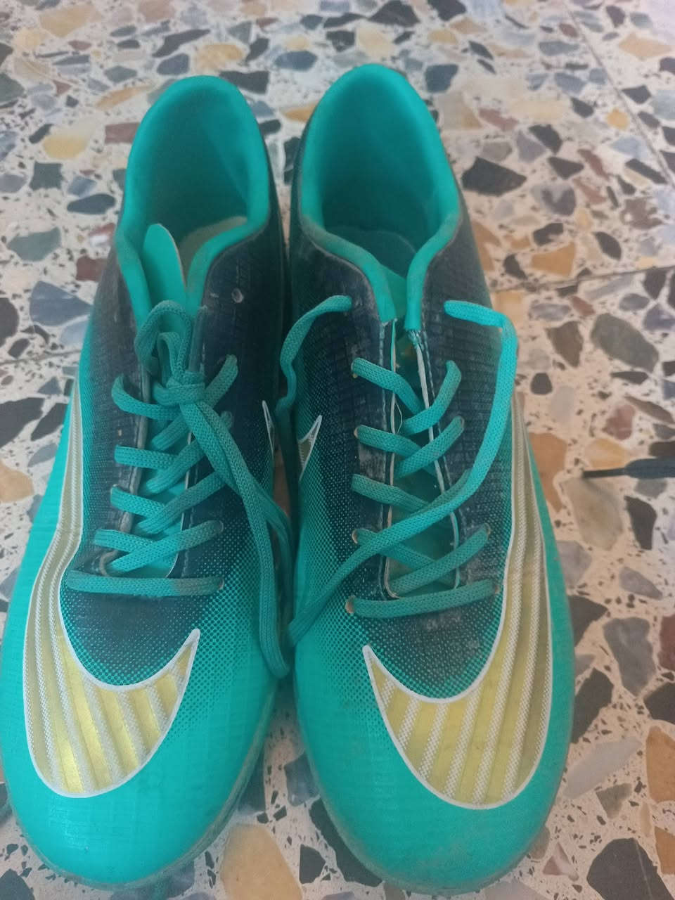 احذية رياضية مستعملة شي قليل لحذاء 7 الاف زوج


**إذا كنت صاحب هذا الإعلان وتريد حذفه لأي سبب، رجاءا أرسل رسالة إلى الدعم الفني**
