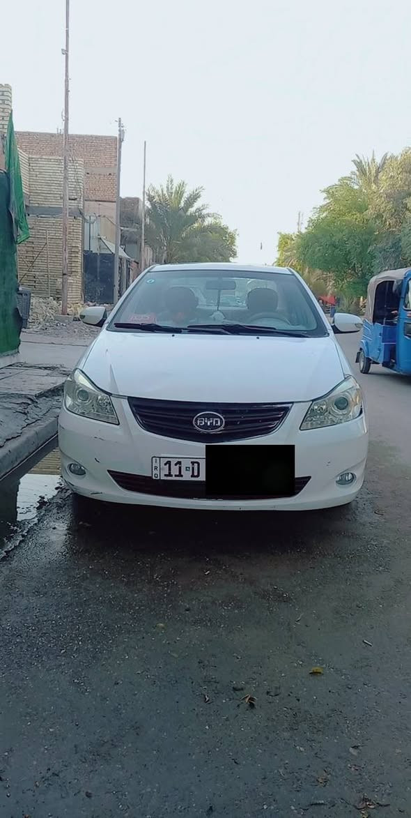 السلام عليكم BYD 2013 السيارة مكفولة من كير ومحرك بلادي رقم بغداد انكليزي السعر 50$ وبيهه مجال الرقم *********** بي واتساب ملاحظة: بيهه صبغ بل تكمة واكو خياس بل هلال مكاني بغداد الشعلة.

