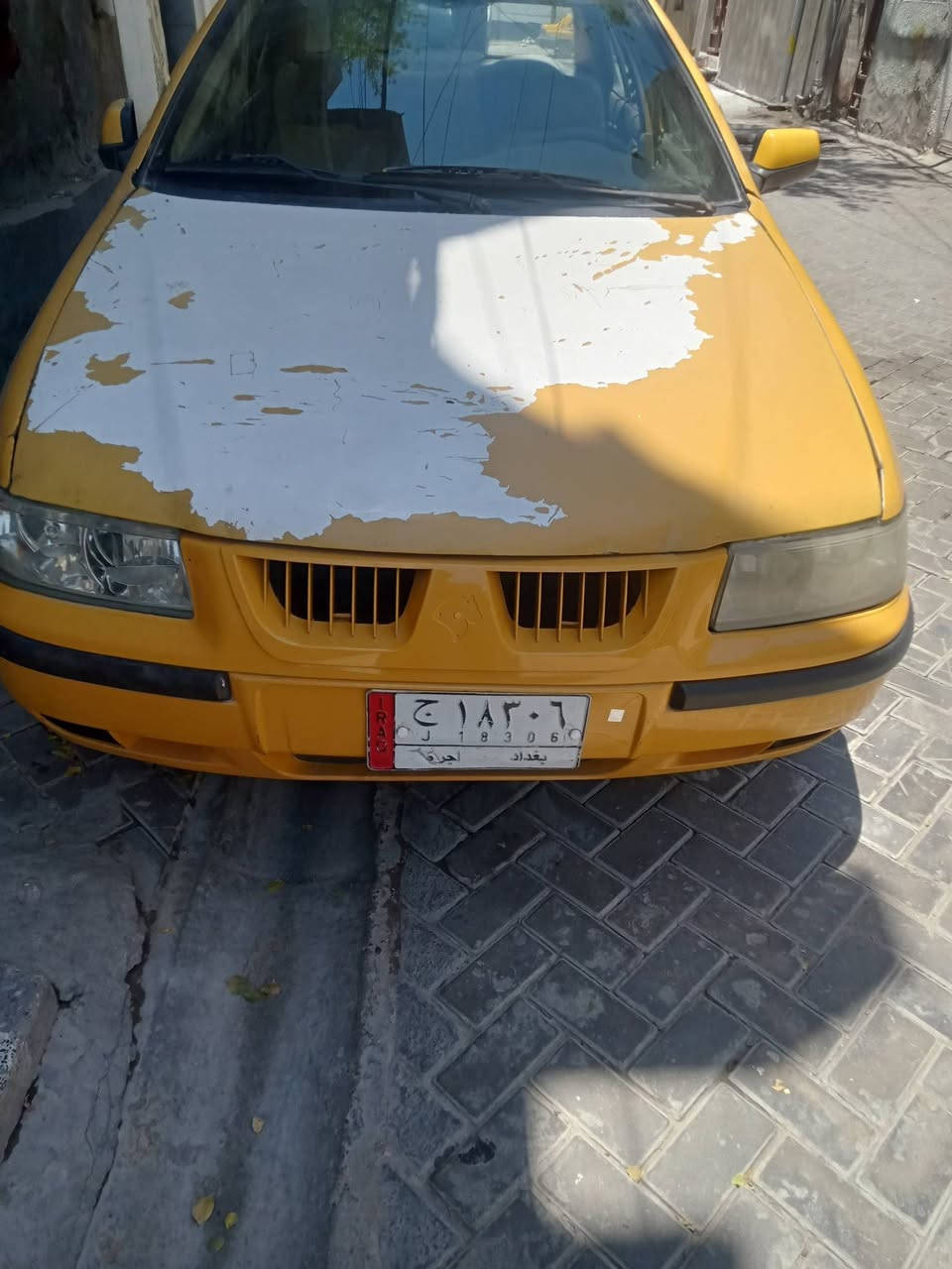 مرخصة مدير الكروب سياره سمنت للبيع بغداد بسمي مصفره هيه وغرامات مكينة وكير جدد 20 ورقه وبيها مجال قليل حك الجيه العنوان بغداد مدينة الصدر ***********
