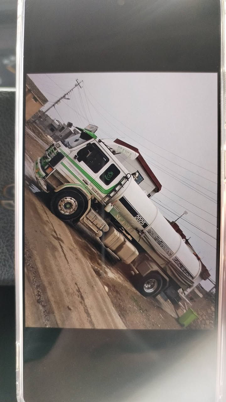 خدمات لسحب مياه الثقيله في لموصل *********** دهوك *********** نعمل ٢٤ ساعه في خدماتكم ***********
