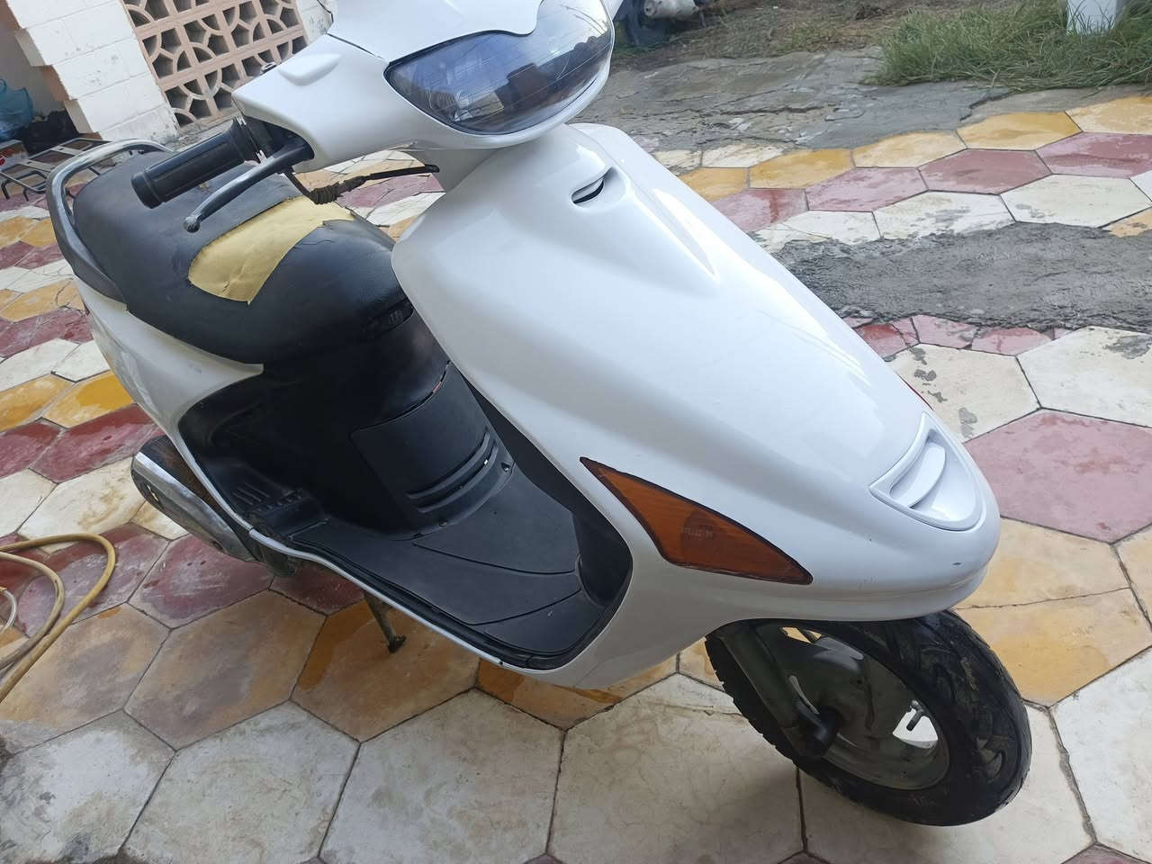 دراجه حاويه استخدام قليل جاهزة من كلشي مكينه على الفحص تايرات جديد كهربائيات كله شغاله مكاني ديوانيه مركز السعر 500وبيه مجال الاتصال ***********
