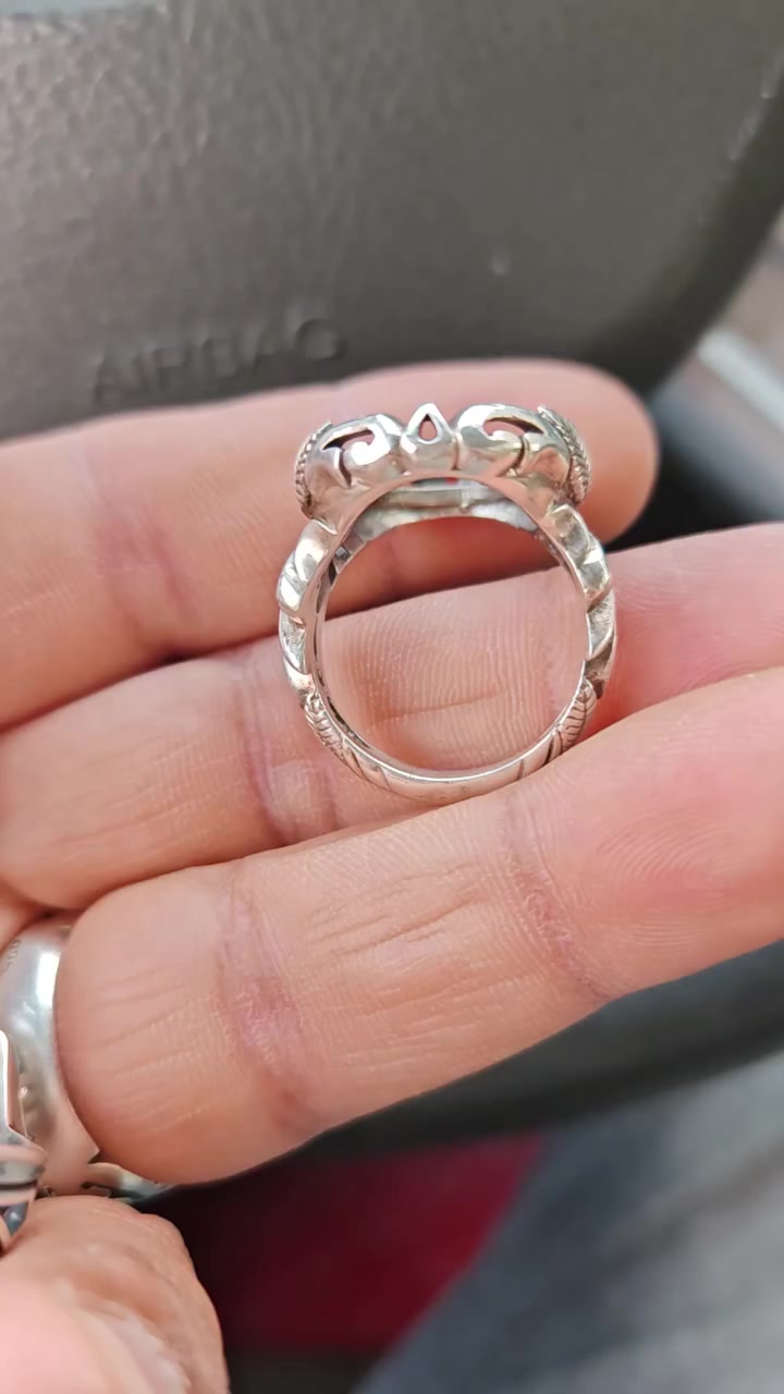 3 قوالب فضه جديد غير مستخدم وزنهن 41 سعر الغرام 3500 ..


**إذا كنت صاحب هذا الإعلان وتريد حذفه لأي سبب، رجاءا أرسل رسالة إلى الدعم الفني**