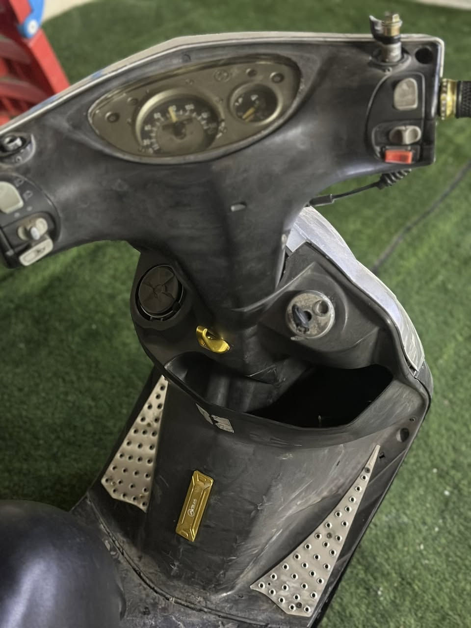 يده مزوده مكينه 58ونص  كلجات بلادي الدراجه شلعه بطناش ومعدل وناعمه وجاهزه مكاني بغداد

السعر 750 مكاني حي جامعه بغداد ***********
