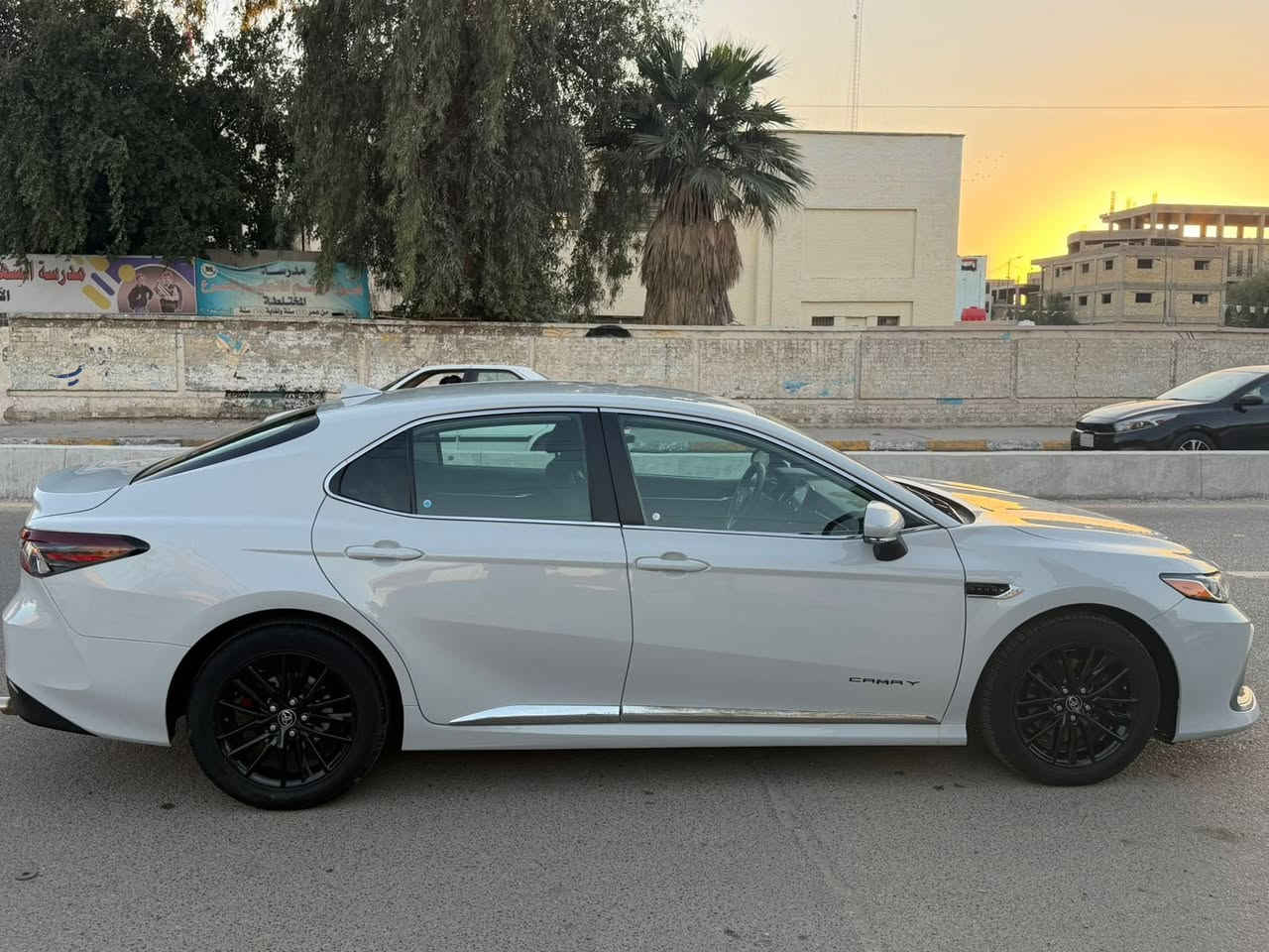 السلام عليكم
تيوتا كامري 2023 ماشيه 65 الف فئه LE محسن لون سموك وارد امريكي بصمه  تشغيل عن بعد رادار امامي ورادار خلفي نقطه عمياء كشنات كهربائيه بجم كبس 
الضرر قطعتين الابواب السكن والوراه مبدلات صوره الضرر مرفقه بالصور  
رقم اربيل بأسمي تحويل ثاني يوم
السعر 21.500 $ التواصل واتساب او اتصال ***********
المكان بغداد
تواصل مع الرقم انا مكلف بالنشر
