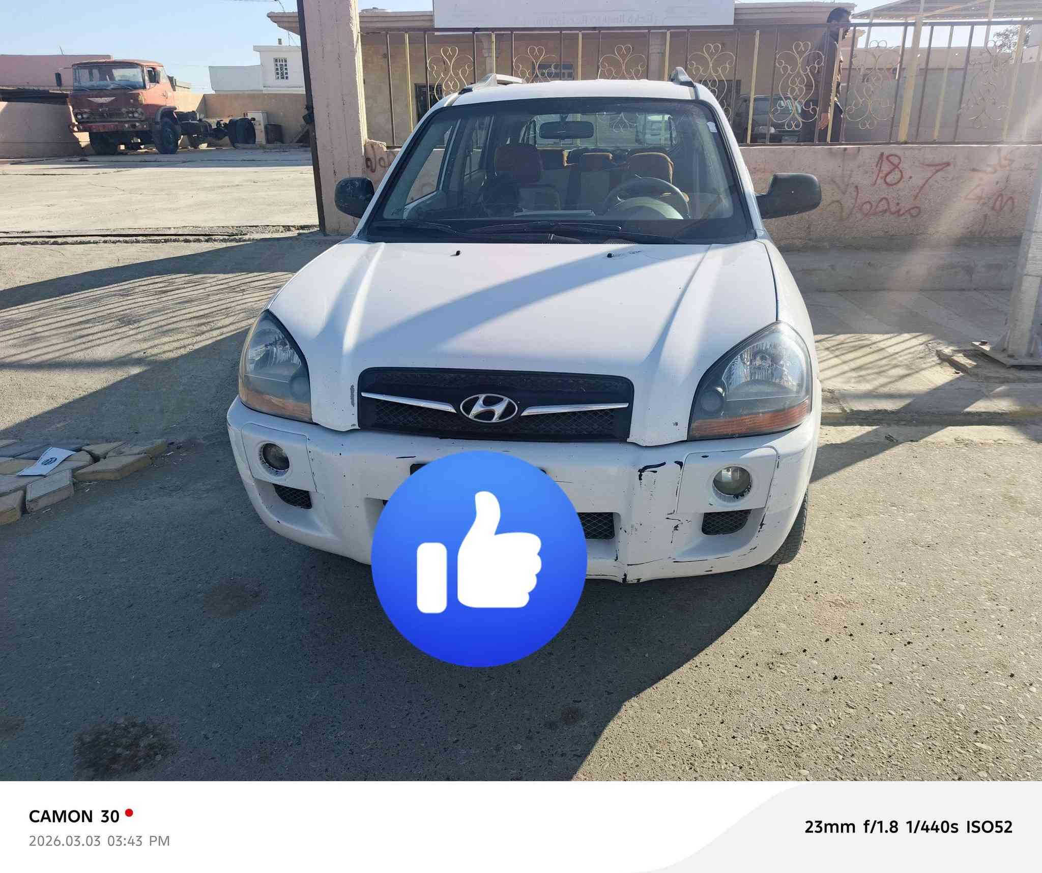 السلام عليكم 
هونداي توكسان ادوات 
موديل ٢٠٠٩ ابيض اللون
الضرر نصف جاملغ امامي ونصف جاملغ خلفي 
رقم نينوى صدامي ماندل راعيها ابيعها ادوات 
محرك ٢٠٠٠ كير ومحرك شرط صدر جديد 
ارضيه جلد 5 راكب السياره احلى من الصور 
العنوان صلاح الدين بيجي المزرعه 
السعر ٦٨ وبيها مجال للشراي يرهم مراوس 
رقم الهاتف ***********/ ***********
