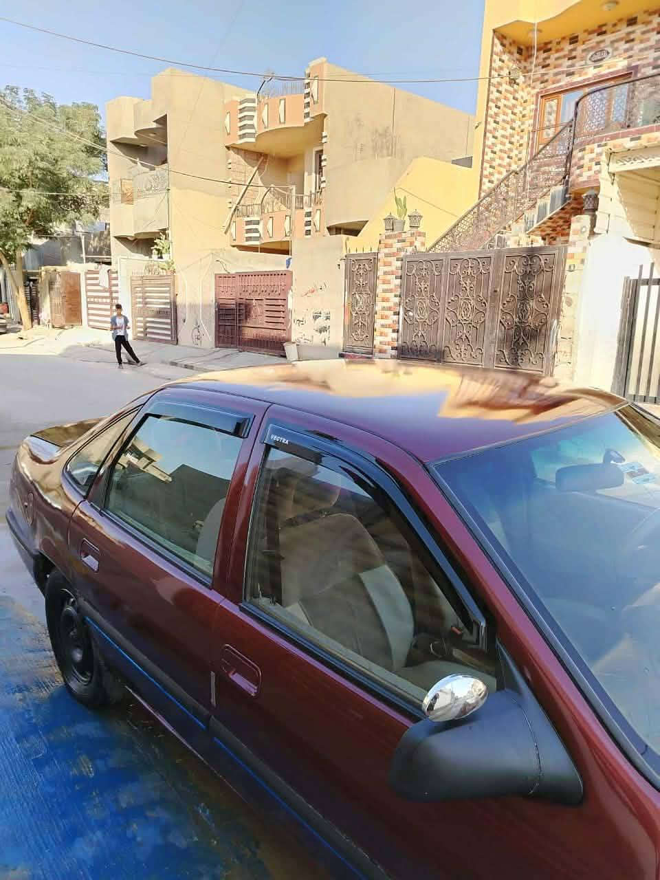 سلام عليكم اوبل فيكترا موديل 1991سياره صبغ جماليه فقط كابون بانزين مشروع وطني سنويه ماصاقط مكان كركوك سعر 40 رقم ***********
