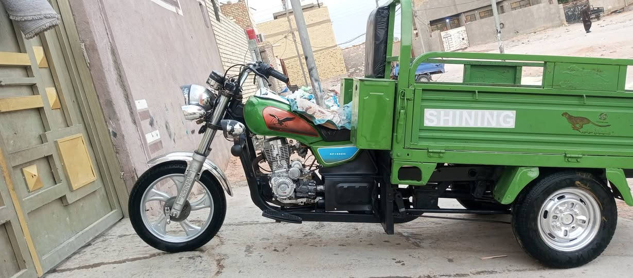 السلام عليكم ستوته موديل 21 جاهزه مجهزه ستوته حلوه ونظيفه مقفوله مكان كربلاء حي النضال سعرها مليون 350 اوراق وصول شرطه داولك يم الوكيل مجالها بس 50 من الاخير ما متواجد على الفيس كهربائياته كلها شغاله ماكينات نقوص لا لا تبخير==***********
