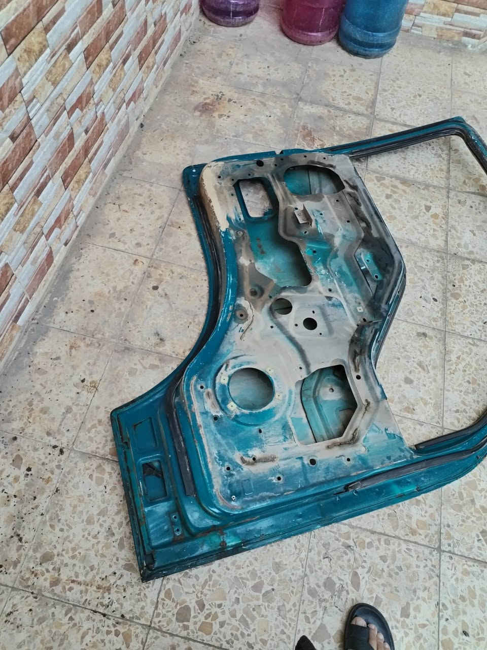 للبيع باب سايق وبنيد كيا فونتيرا الباب بلادي مابي صبغ ولا خياس بس ذني المعجونات بنيد هم حلو اثنينهم ٧٠ الف مكاني ديالى بعقوبة ***********
