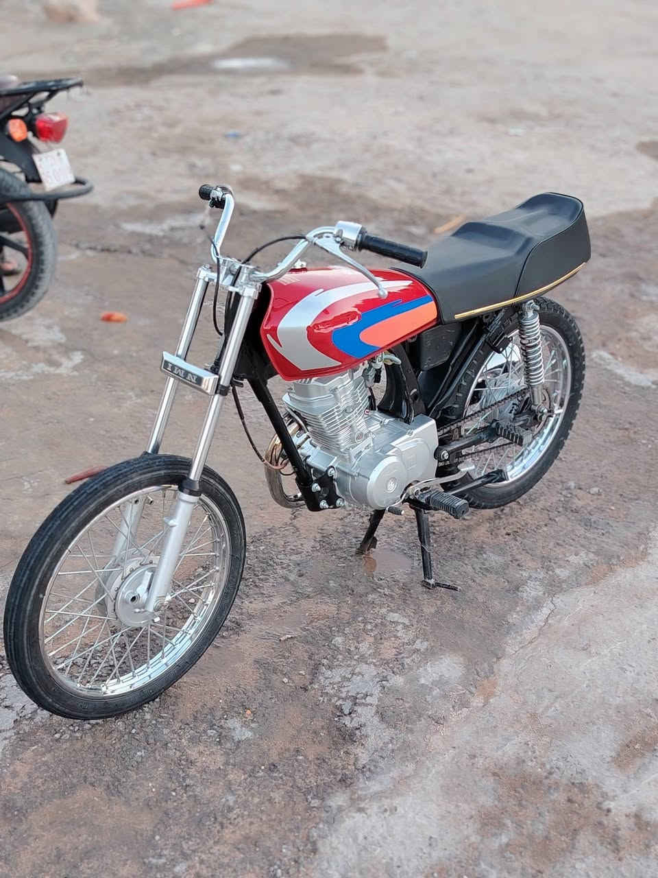 سلام عليكم دراجه للبيع إيراني موديل 2011 أوراق كامله الربيعي السعر خاص والمو شراي لا يطب فدوه اروحلك رقمي ***********
