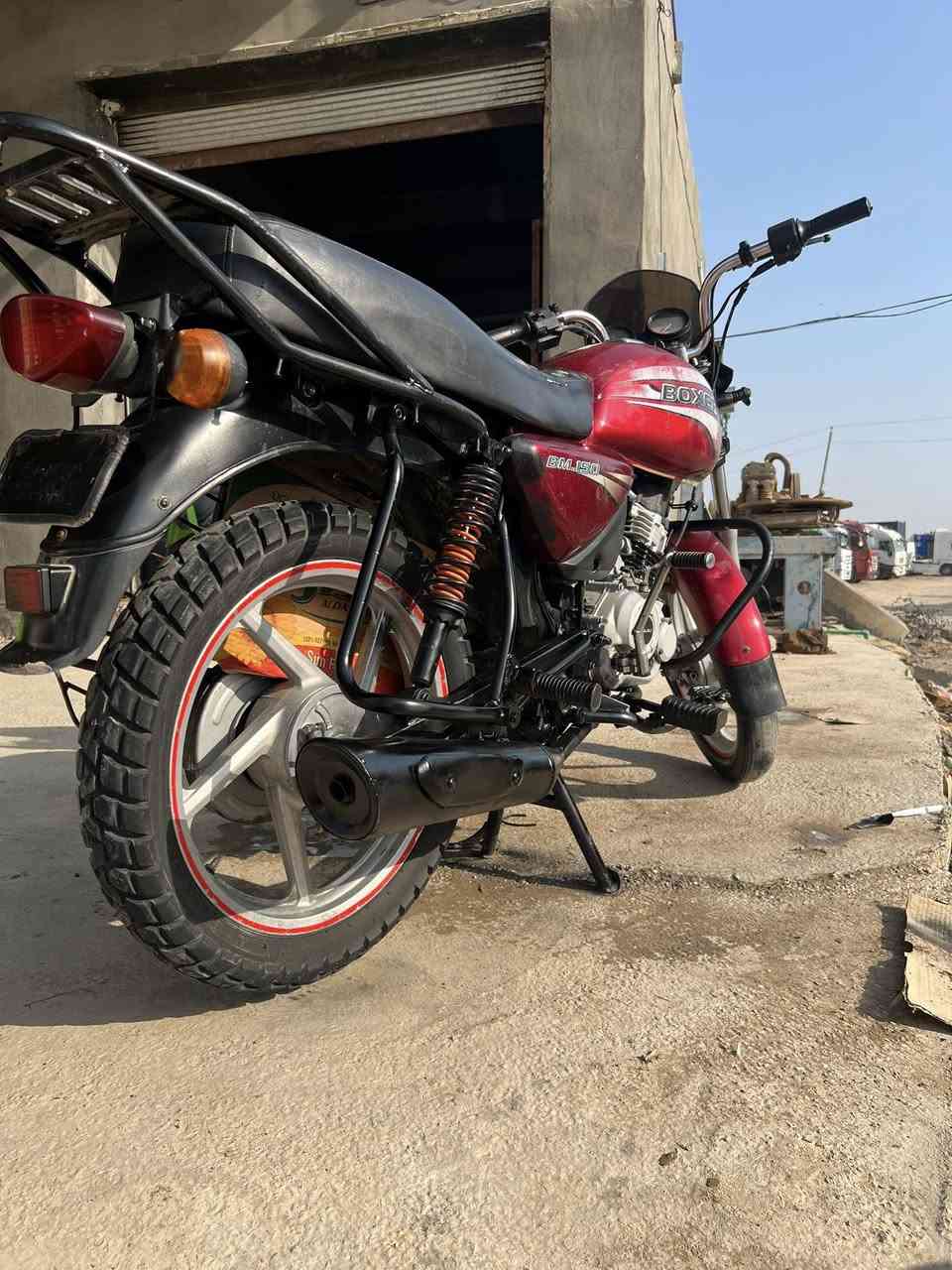 بوكسر 18 للبيع  مكان جسر الصويرة ***********
