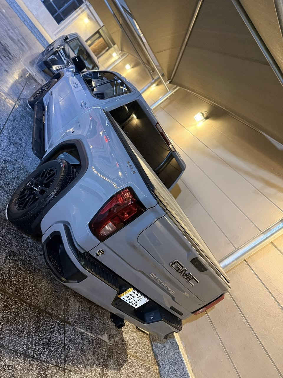 للبيع جمسي سيرا
مديل 24 الفيشن شكل الجديد 
ماشيه 10 الألف ع وضع الشركة 
داخل او خارج شكل جديد 
تضلل سنويه 
لون مميز سمنتي 
حادث جاملغ او بنيد بدون دواخل 
مكينه 2.7 تيربو 🚀
كير 10 نمر 
السعر 385 
***********
***********
مكاني بغداد 
غير متواجد ع فيس
