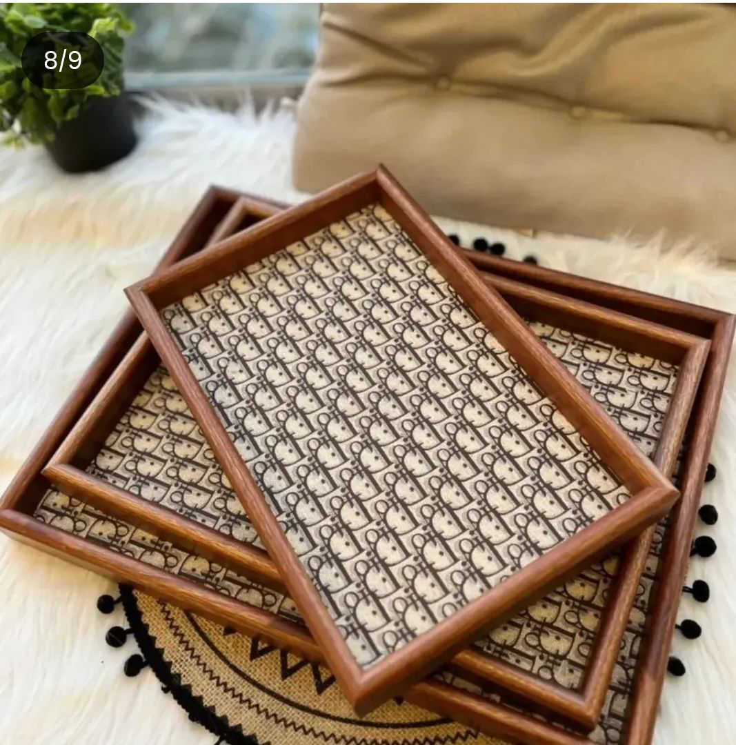 مجموعة صواني خشبية متعددة الأحجام لتقديم الخبز والفواكه المجففة
• مجموعة صواني تقديم خشبية بتصميم عملي مناسبة للاستخدام اليومي على الطاولة أو المطبخ.
• مناسبة للخبز والفواكه المجففة.
• ثلاثة أحجام مختلفة تلبي احتياجات التقديم المتنوعة.
• حواف مرتفعة مع مسكة جانبية تساعد على تثبيت المحتويات أثناء الاستخدام.
للحجز والاستفسار مراسلة الصفحه تتوفر خدمة توصيل لجميع المحافظات


**إذا كنت صاحب هذا الإعلان وتريد حذفه لأي سبب، رجاءا أرسل رسالة إلى الدعم الفني**