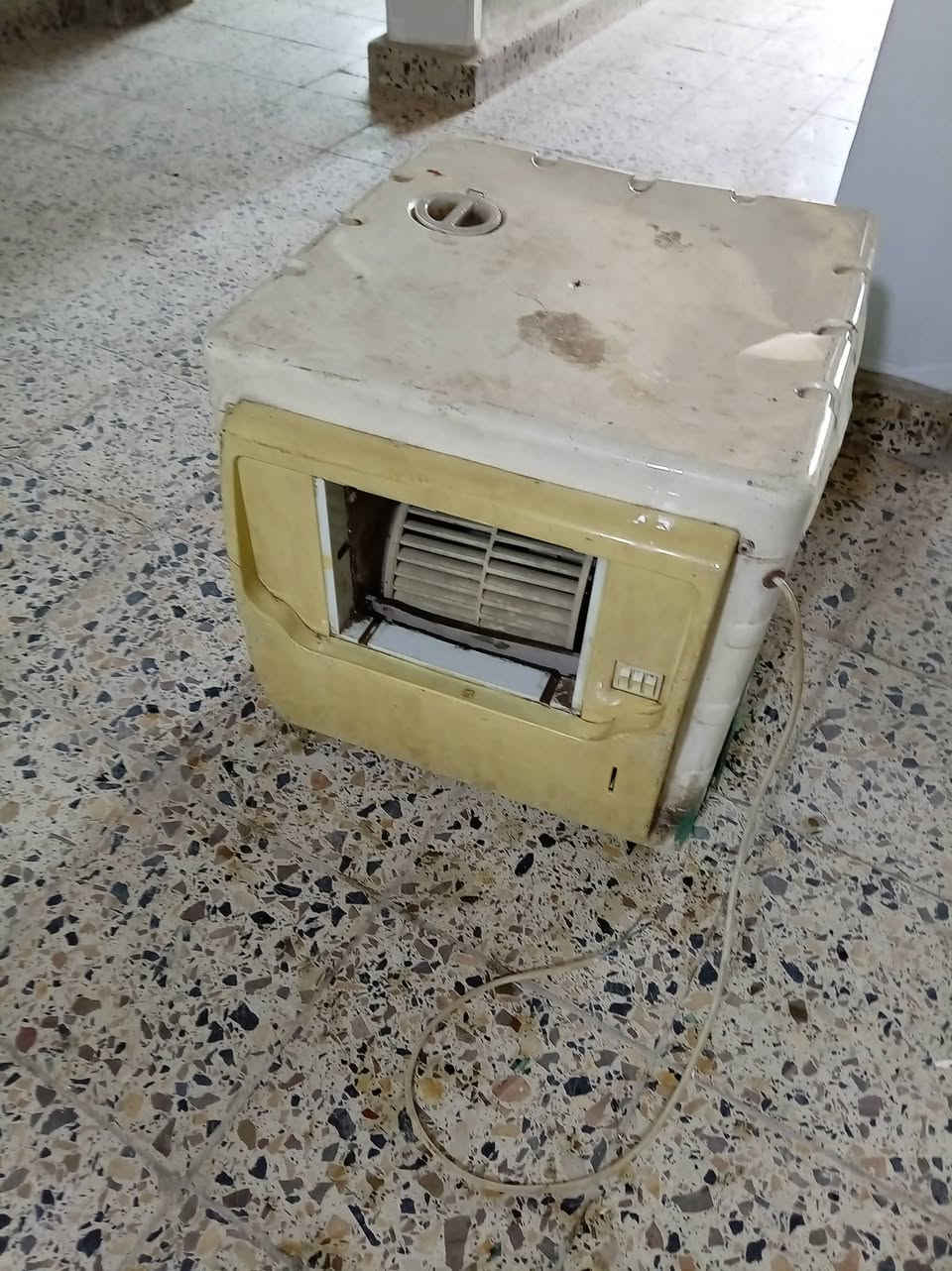 للبيع


**إذا كنت صاحب هذا الإعلان وتريد حذفه لأي سبب، رجاءا أرسل رسالة إلى الدعم الفني**